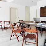 Aparthotel Bcnstop Parc Gueell 4*