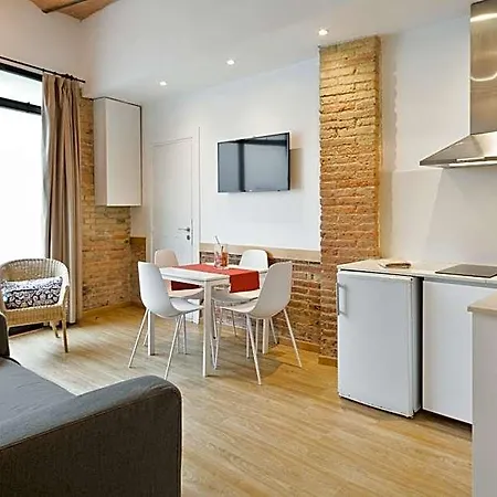 Bcnstop Parc Gueell Апарт-отель 4*