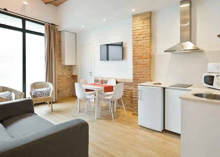 Aparthotel Bcnstop Parc Gueell