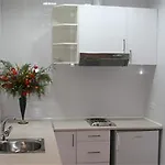 Bcnstop Parc Güell Apart Otel 4*