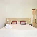 Bcnstop Parc Güell 4*