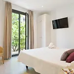 Apart Otel Bcnstop Parc Güell Barselona